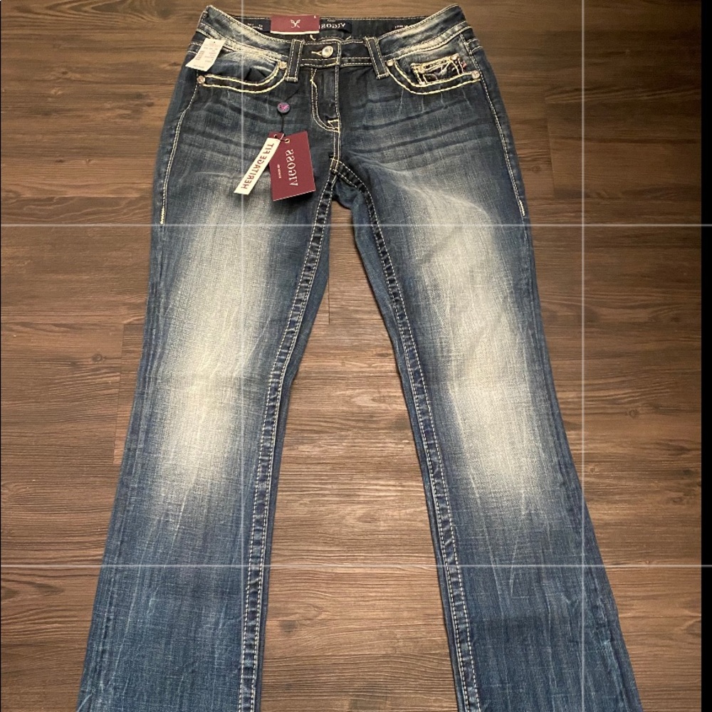 Brand New VIGOSS Slim Boat Cut 2 Long 33 length